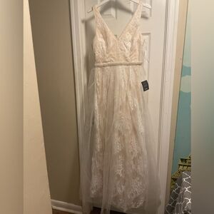 Lulu NWT wedding romantic photo shoot lace crème dress long sz.M/S